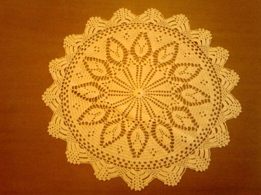 Χειροποίητο πλεκτό σεμέν Handmade knitted set with tablecloth