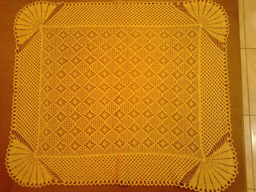 Χειροποίητο πλεκτό σεμέν Handmade knitted set with tablecloth