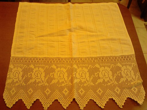 Χειροποίητο πλεκτό κουρτινάκι Handmade knitted curtain
